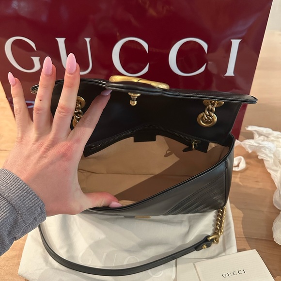 Gucci Black and Gold Marmont Medium Shoulder Bag Brand New - Picture 8 of 12